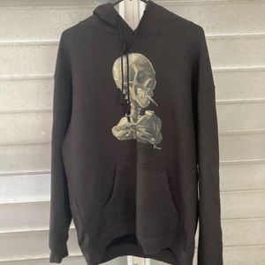 Vincent van Gogh "Skull of a Skeleton with Burning Cigarette hoodie" size XL